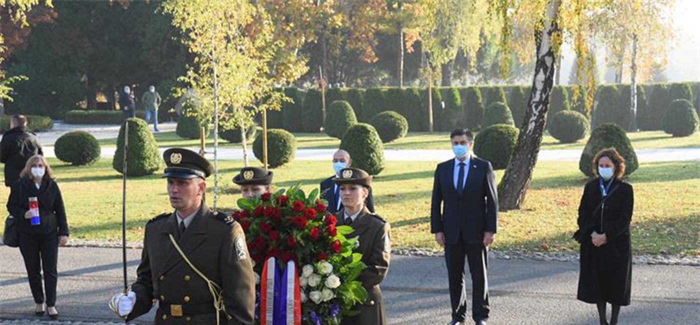 Zdravstveni sustav unatoč velikim naporima uslijed epidemije Covid-19 obavlja sve svoje funkcije